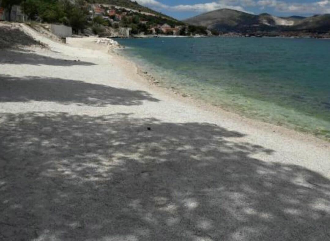 Apartment Mastrinka By The Sea -10M Trogir Exterior foto